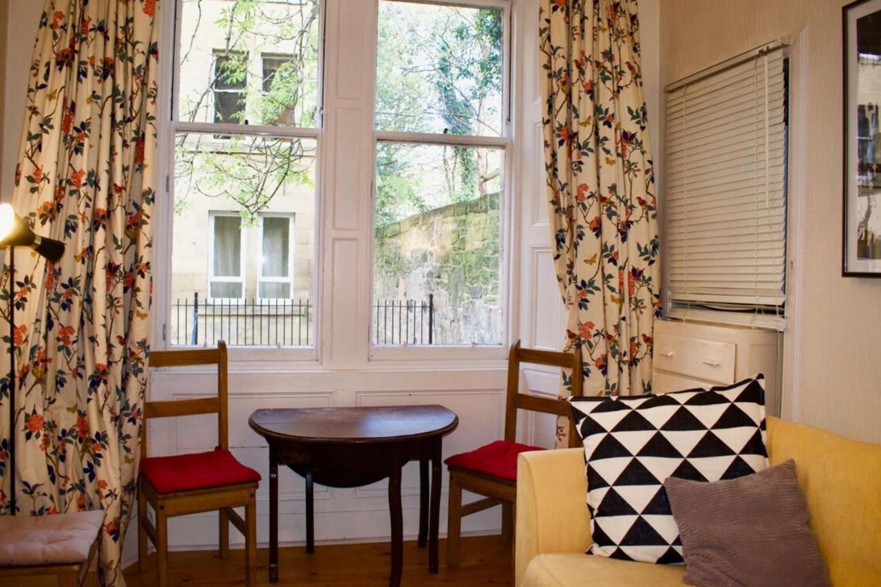 Central 3 Bedroom Next To Leafy Meadows EDI Eksteriør billede